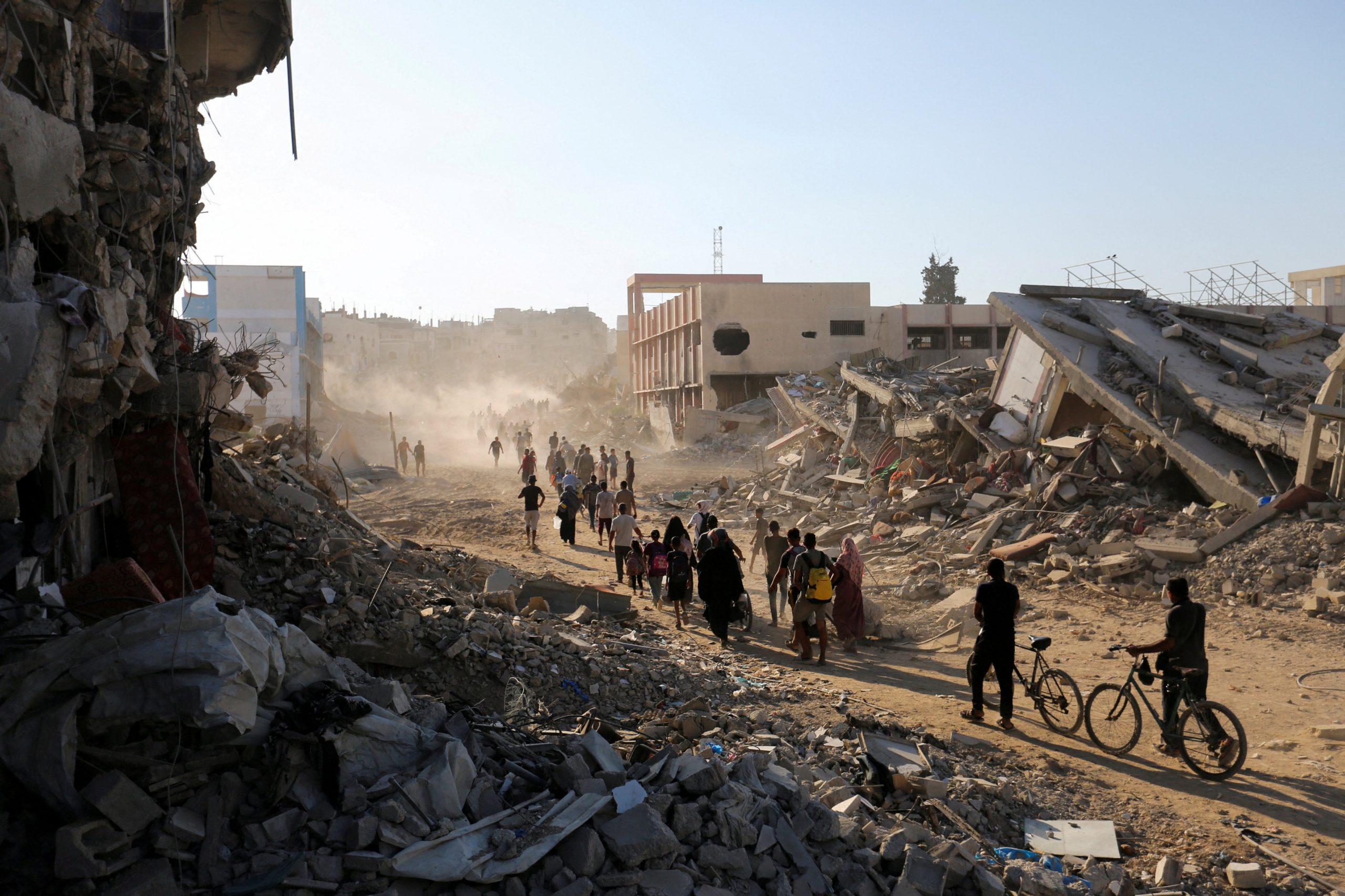 Israel ordena evacuar parte del norte de Gaza por tensión con posible ataque iraní. 