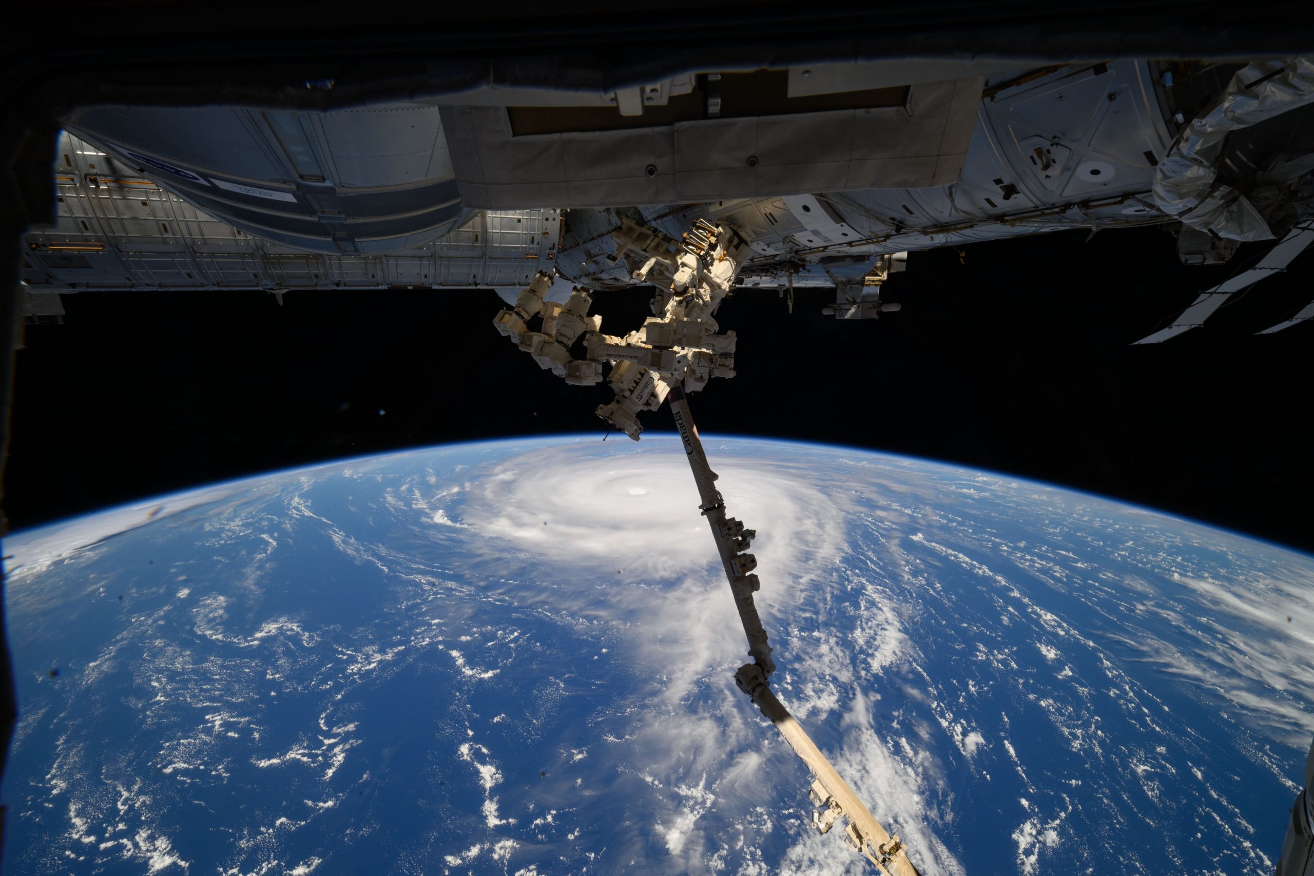 Tifón Ragasa deja al menos 17 muertos en Taiwán y se debilita al tocar China 