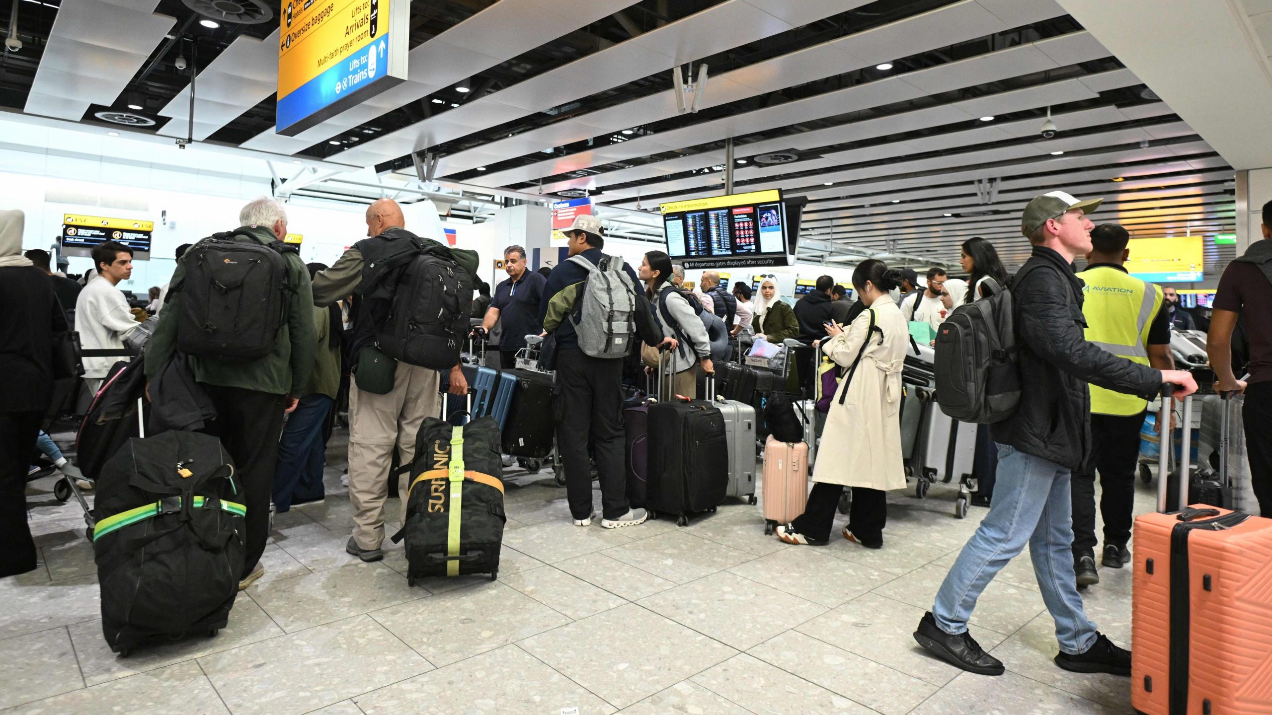 Ciberataque paraliza aeropuertos europeos y genera caos en Bruselas 