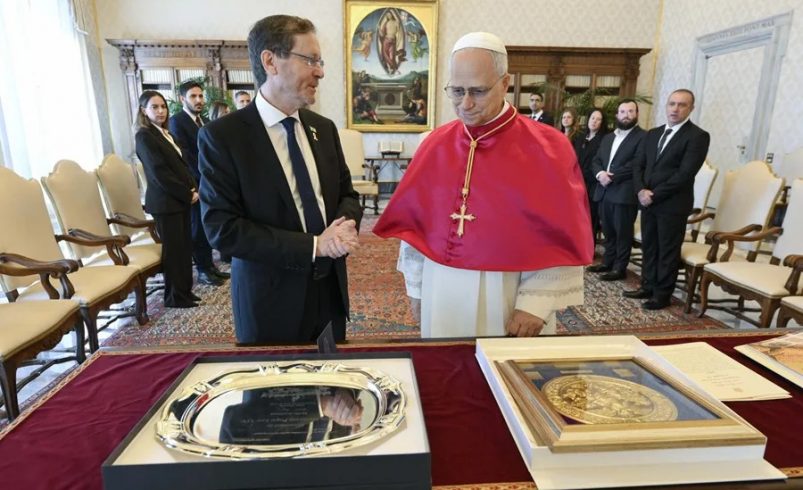 Herzog se reúne con el Papa en el Vaticano en medio de la tensión por Gaza 