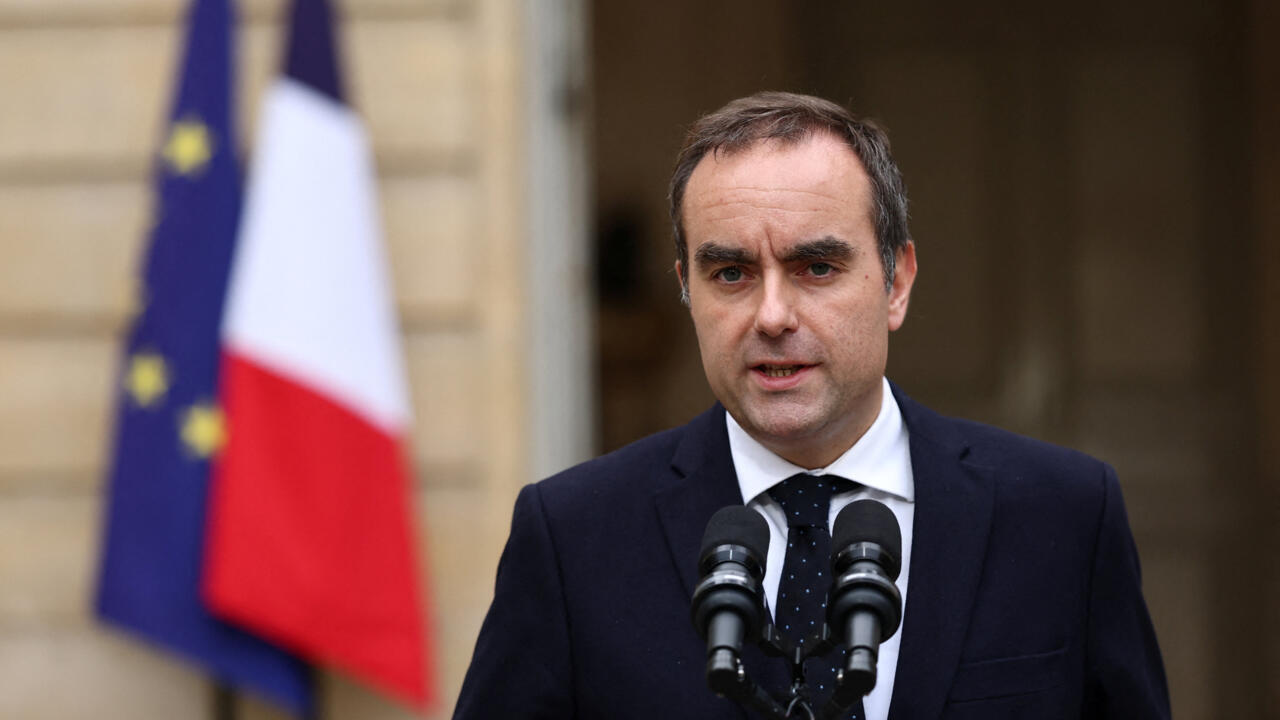 Crisis en Francia: Sébastien Lecornu renuncia como primer ministro tras solo un día en funciones 