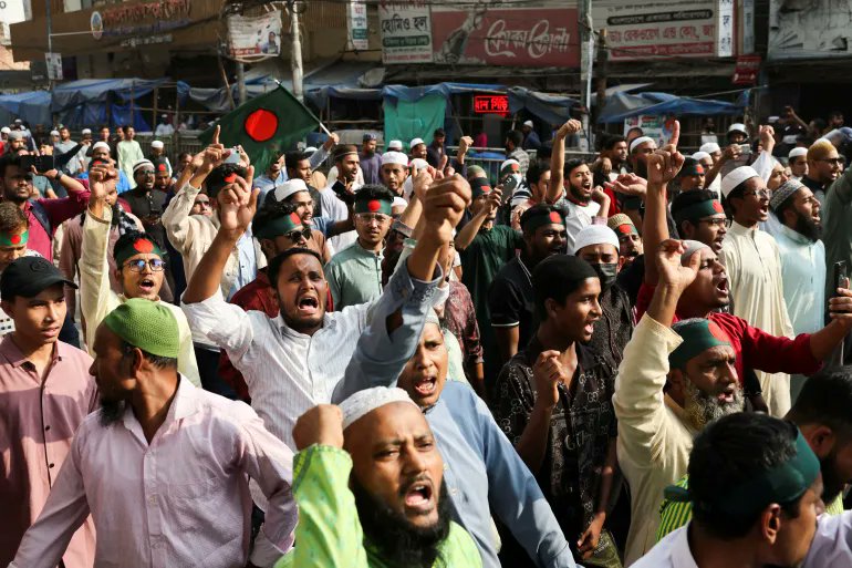 Bangladesh estalla tras el asesinato de un líder juvenil prodemocracia y recrudece la crisis política
