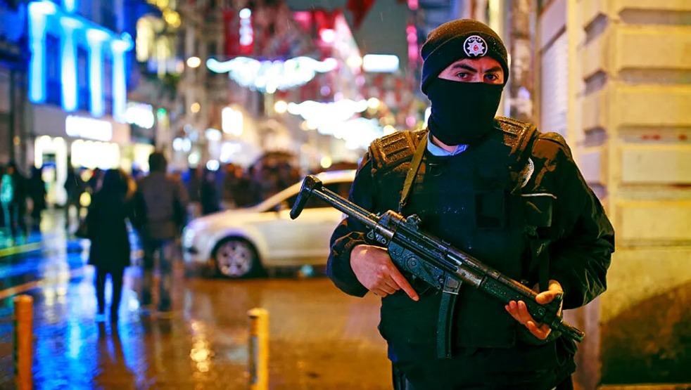 Redadas masivas en Turquía: más de 350 detenidos por vínculos con el Estado Islámico