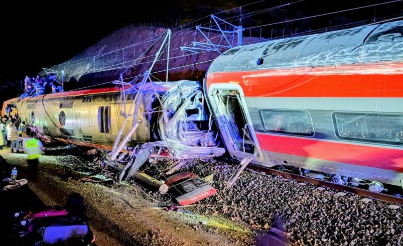 Tragedia en la alta velocidad: España enfrenta su peor choque ferroviario en años