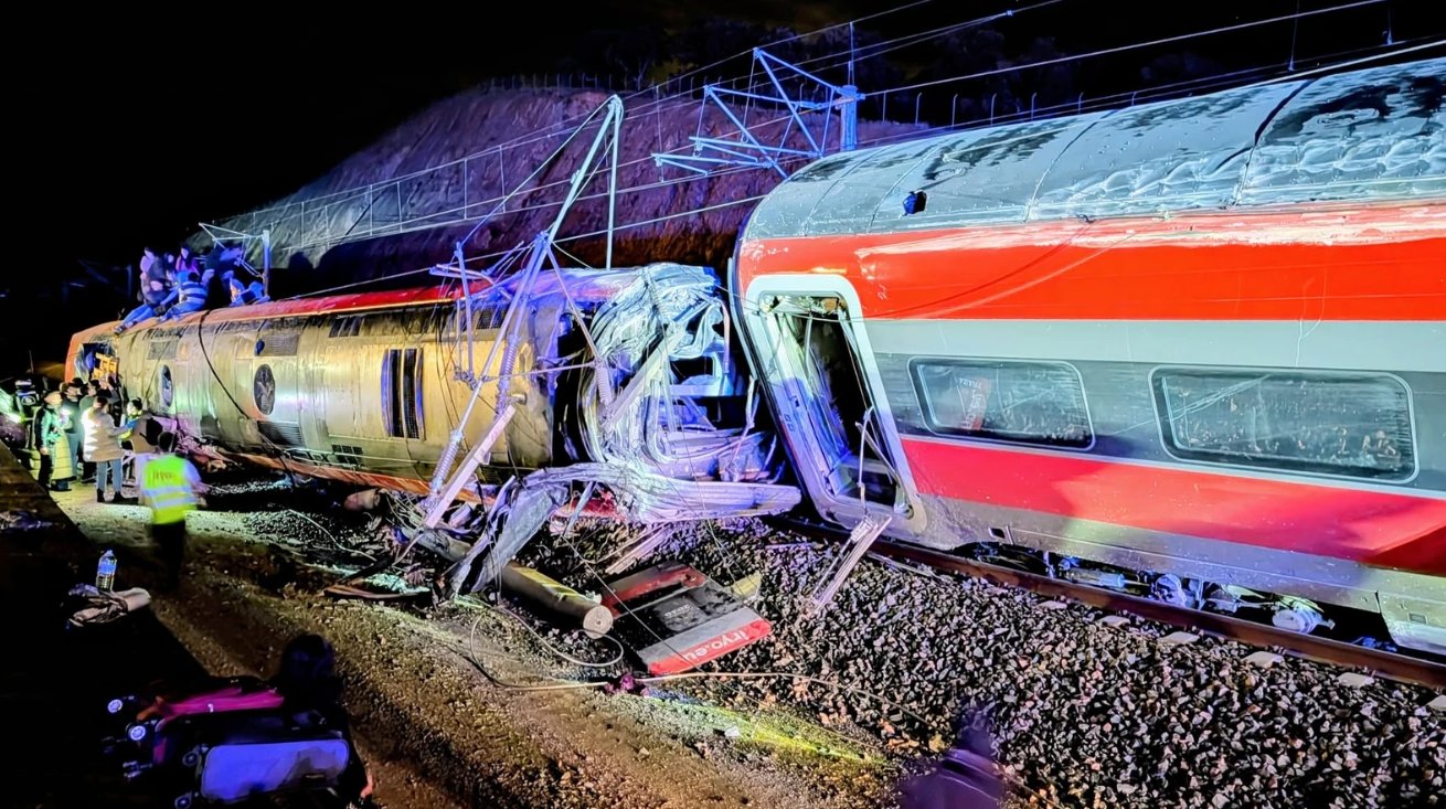 Tragedia en la alta velocidad: España enfrenta su peor choque ferroviario en años